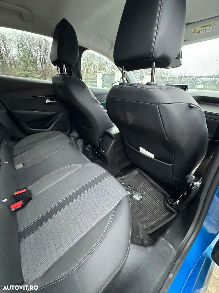 Peugeot 208 e-208 Allure - 14