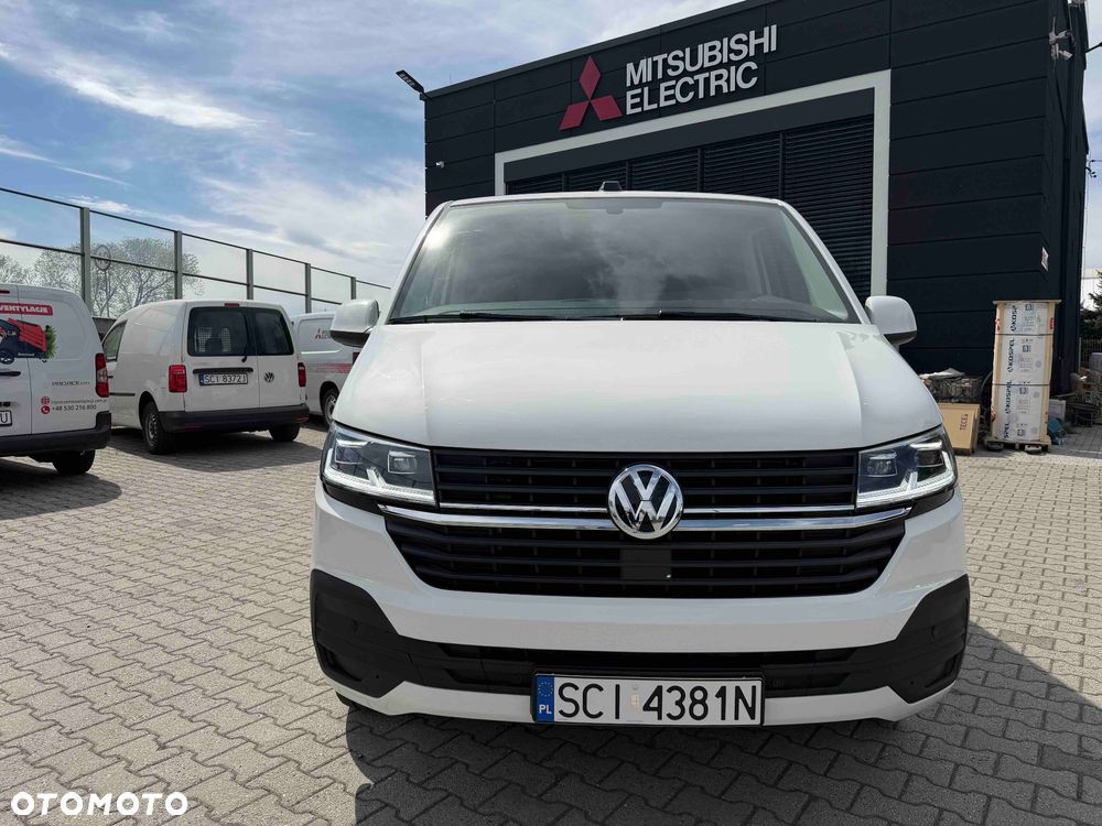 Volkswagen Caravelle 2.0 TDI L2 Highline DSG - 2