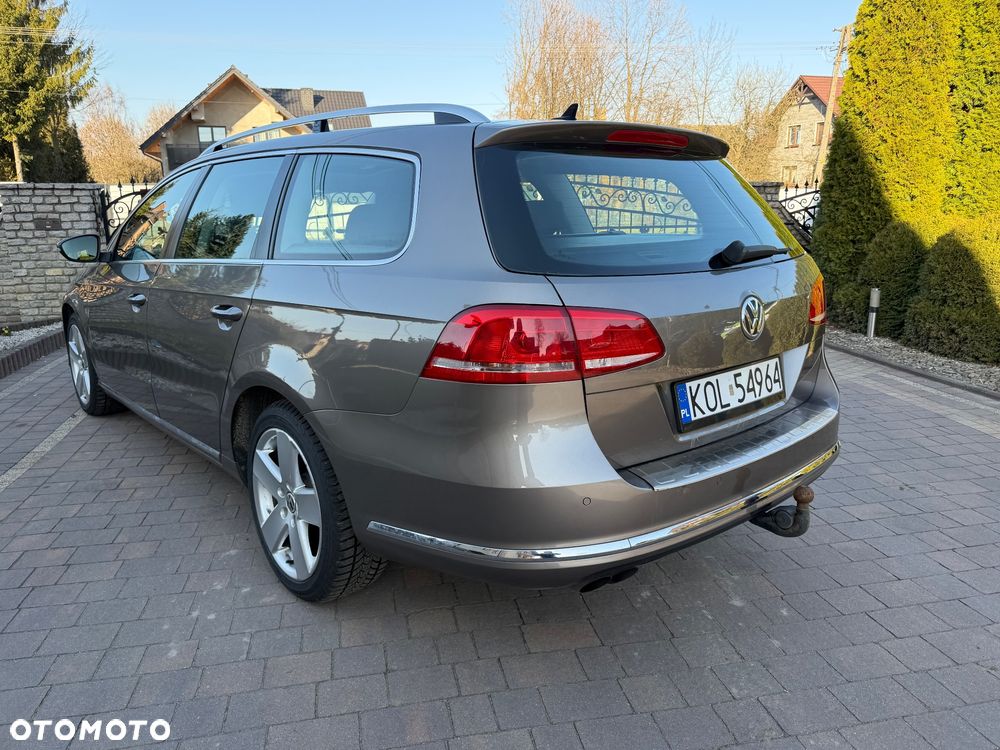 Volkswagen Passat 2.0 Blue TDI SCR Trendline - 14