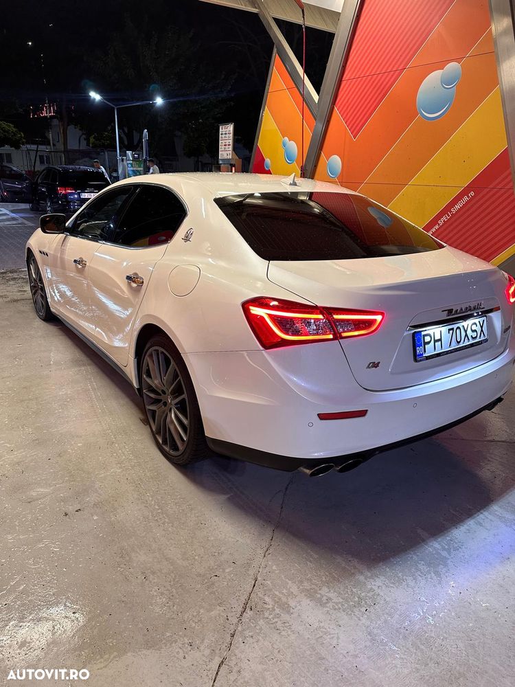 Maserati Ghibli - 4