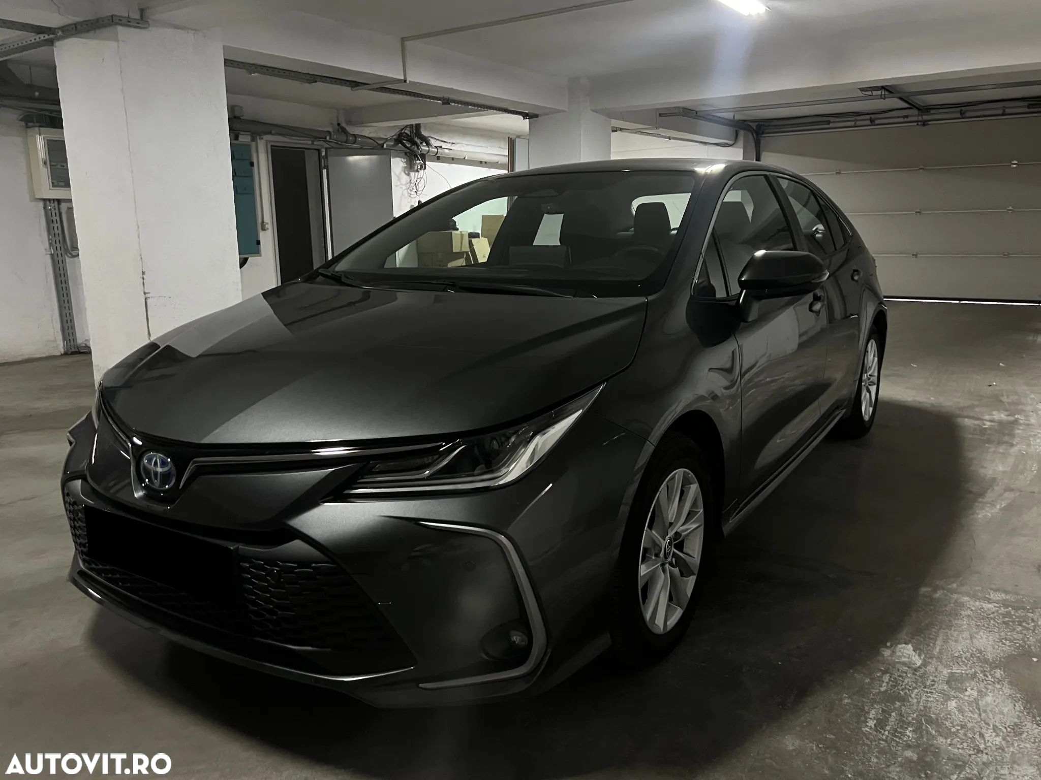 Toyota Corolla 1.8 HSD Business - 1