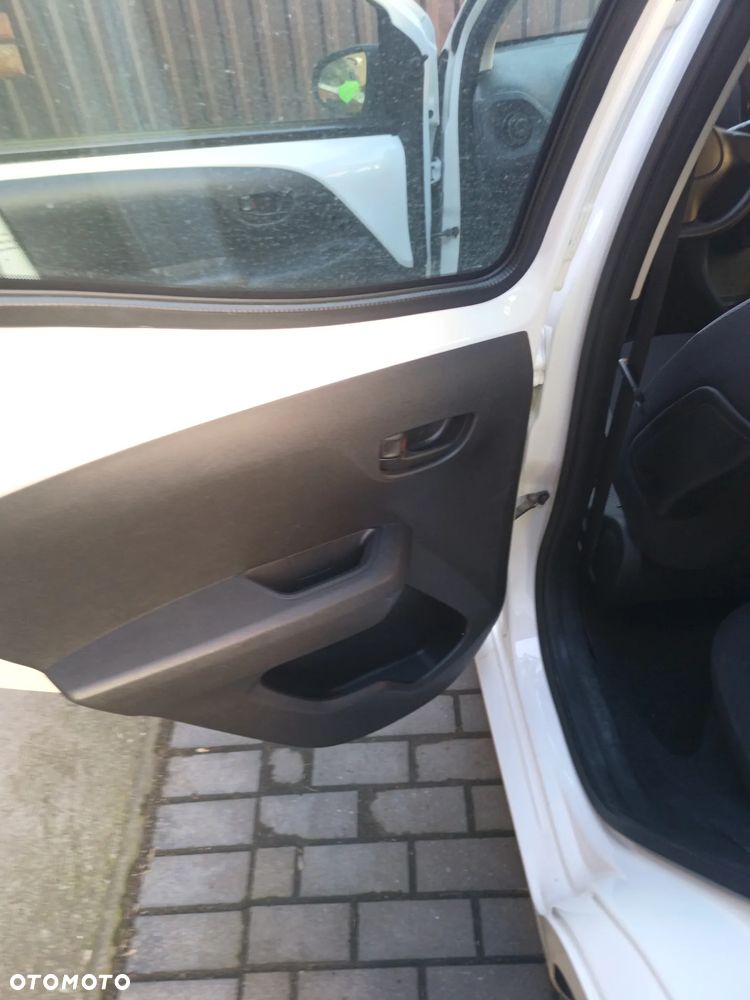 Toyota Aygo x - 9