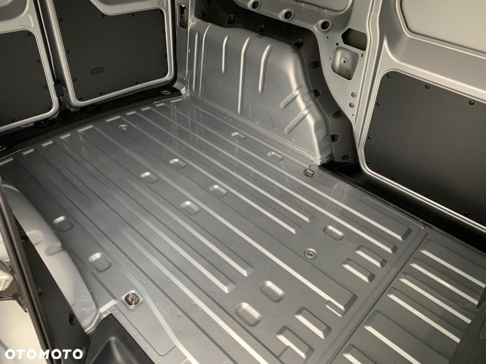 Ford Transit Connect - 14