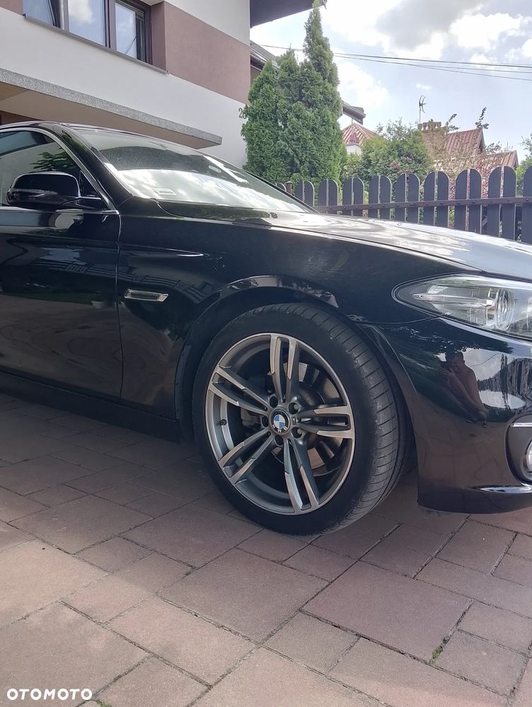 BMW Seria 5 528i - 3