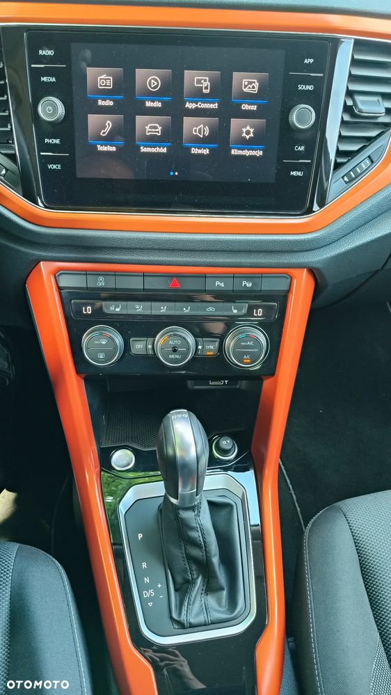 Volkswagen T-Roc 1.5 TSI OPF DSG ACTIVE - 24
