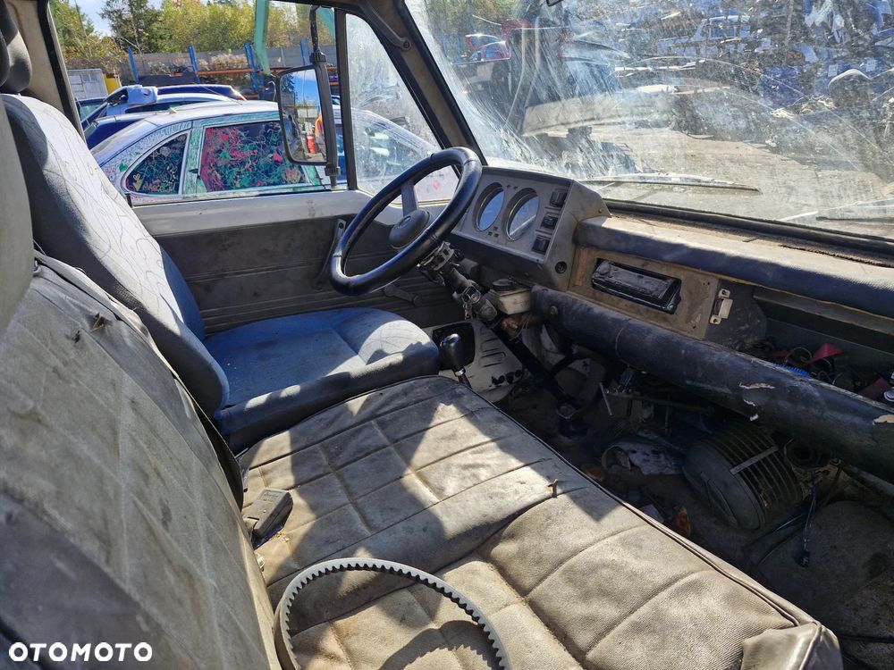 Kia CERES : Kia CERE pojazd na części: maska, zderzak, drzwi, szyby, lusterka, chłodnica.... - 7