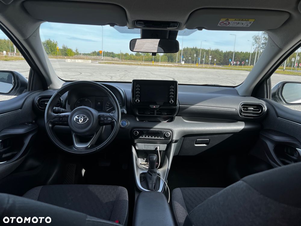 Toyota Yaris 1.5 Dynamic CVT - 9