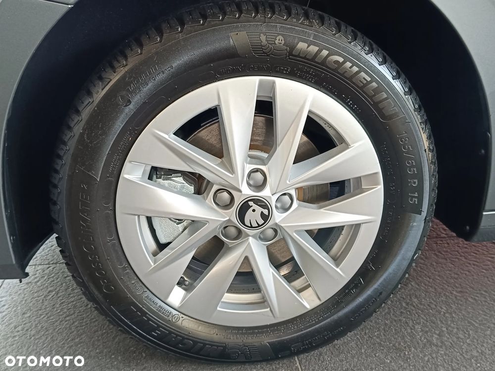 Skoda Fabia 1.0 TSI Drive - 7