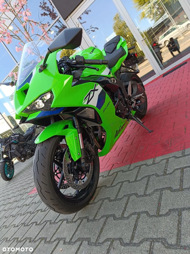 Kawasaki ZX - 17