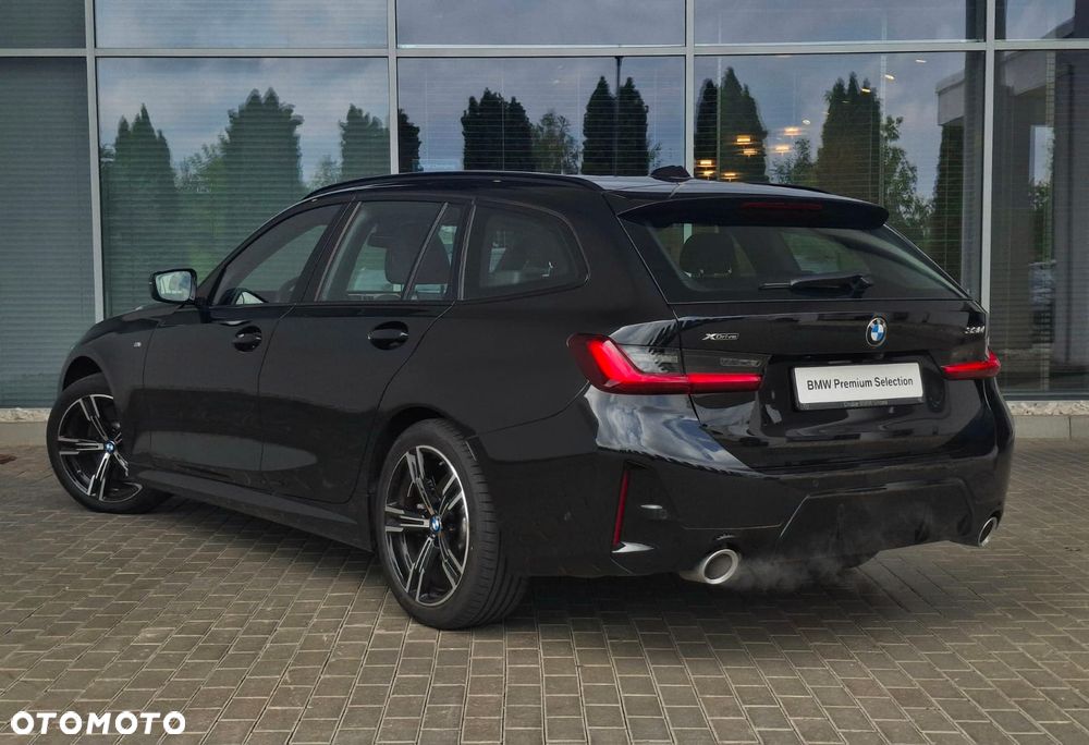 BMW Seria 3 330i xDrive M Sport sport - 3