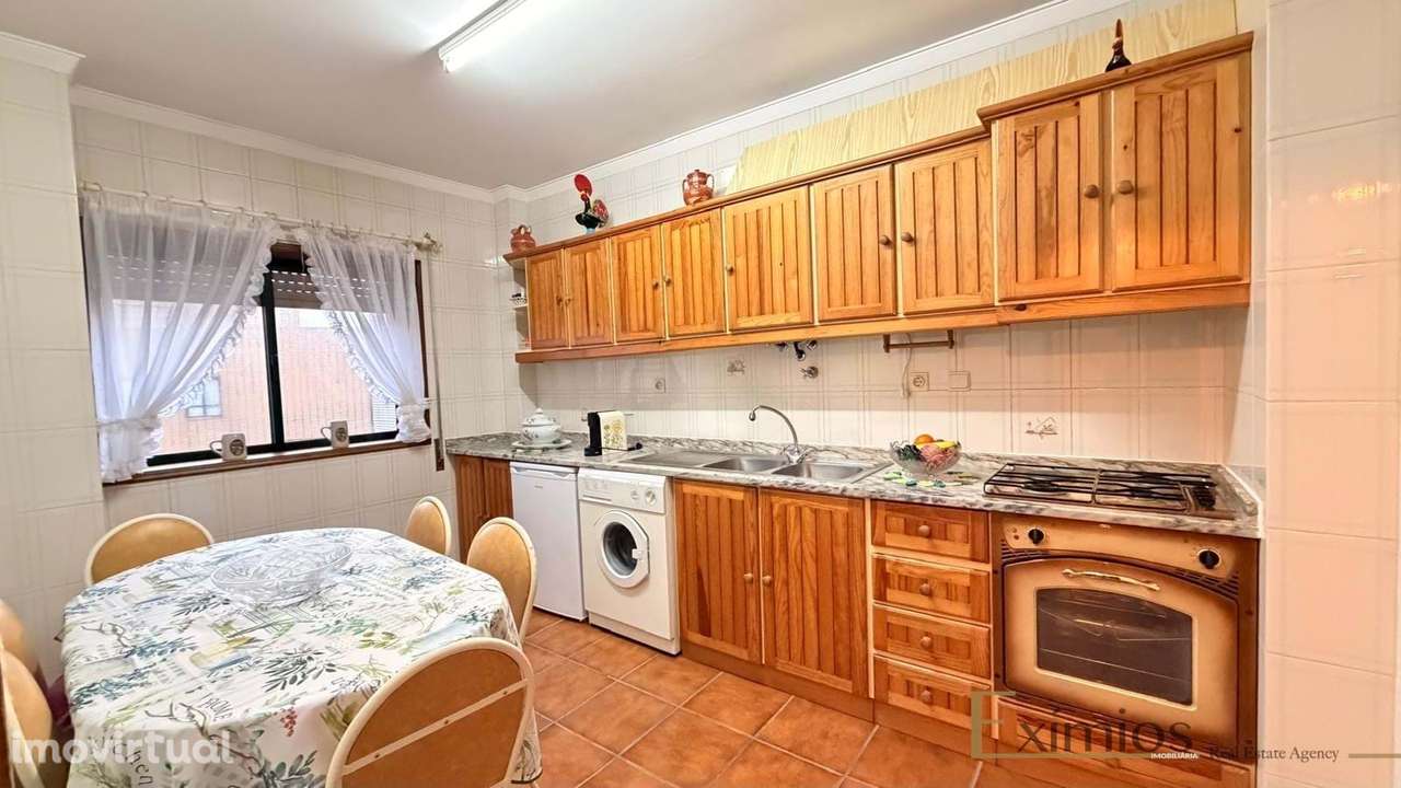 Apartamento T2 com garagem, em Aver-o-Mar - Grande imagem: 5/11