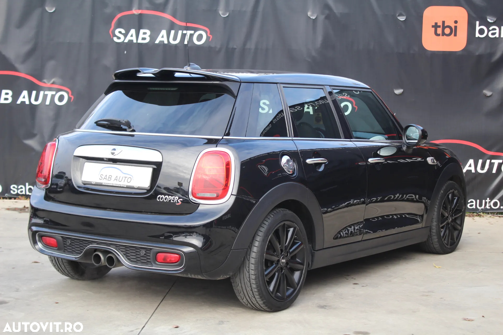 Mini Cooper S Standard - 16