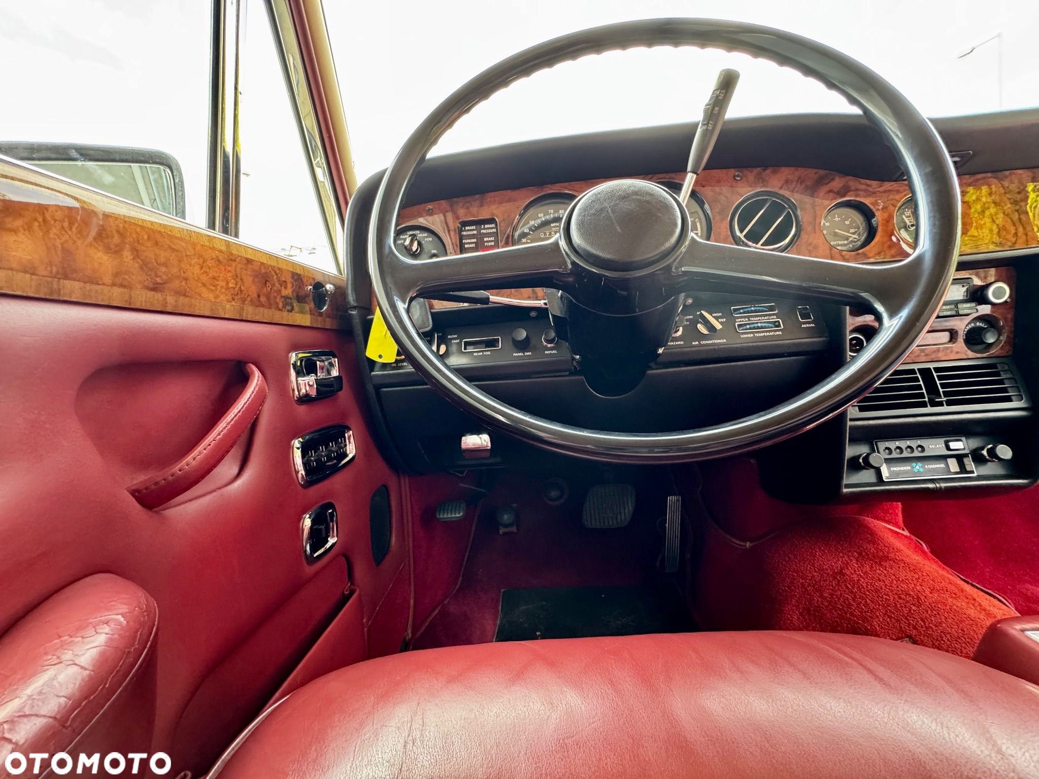 Rolls-Royce Silver Shadow - 30