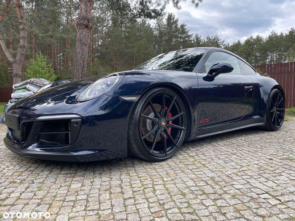 Porsche 911 - 33