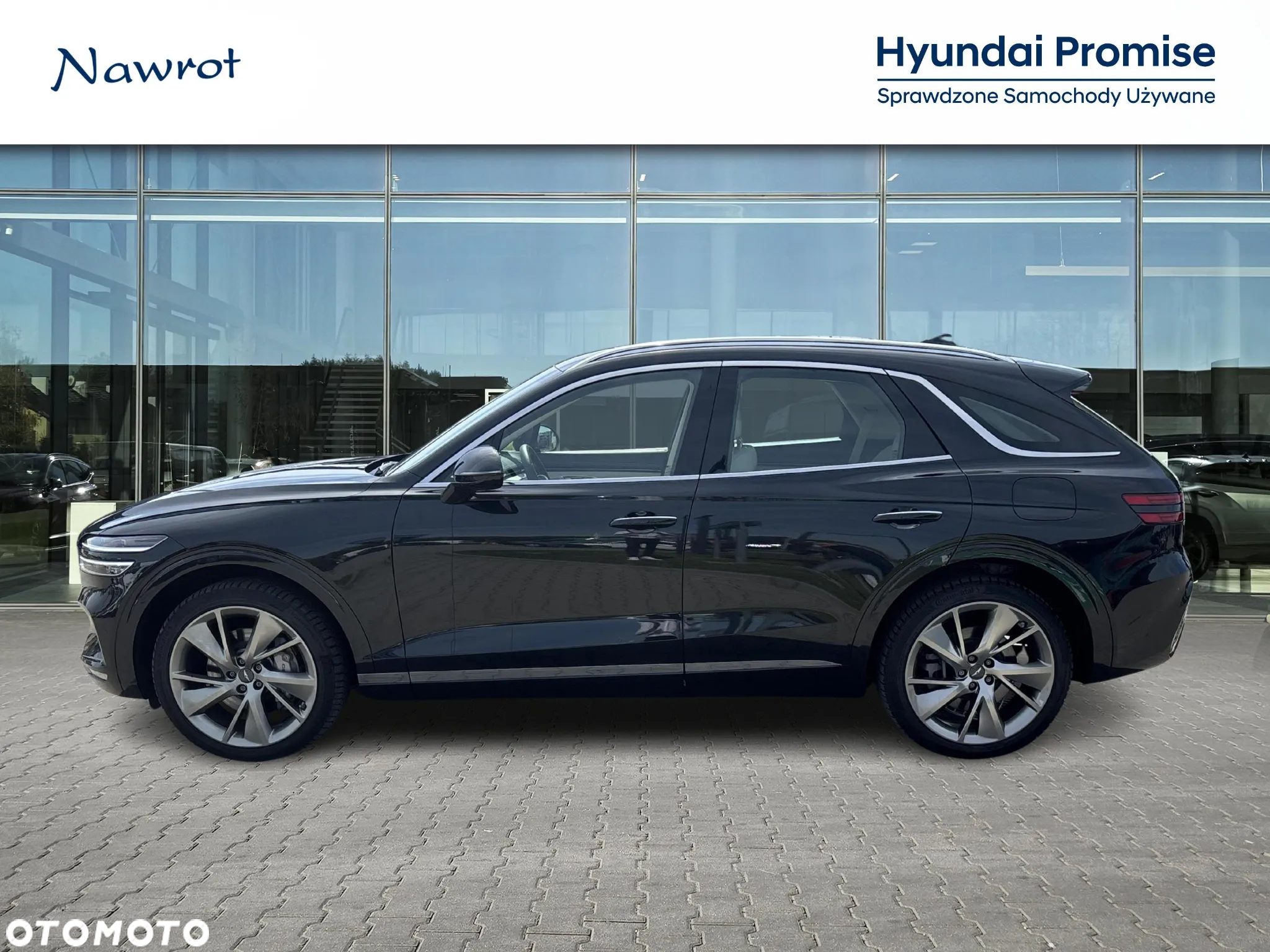 Genesis GV70 2.5T AWD AT8 Luxury Line - 4