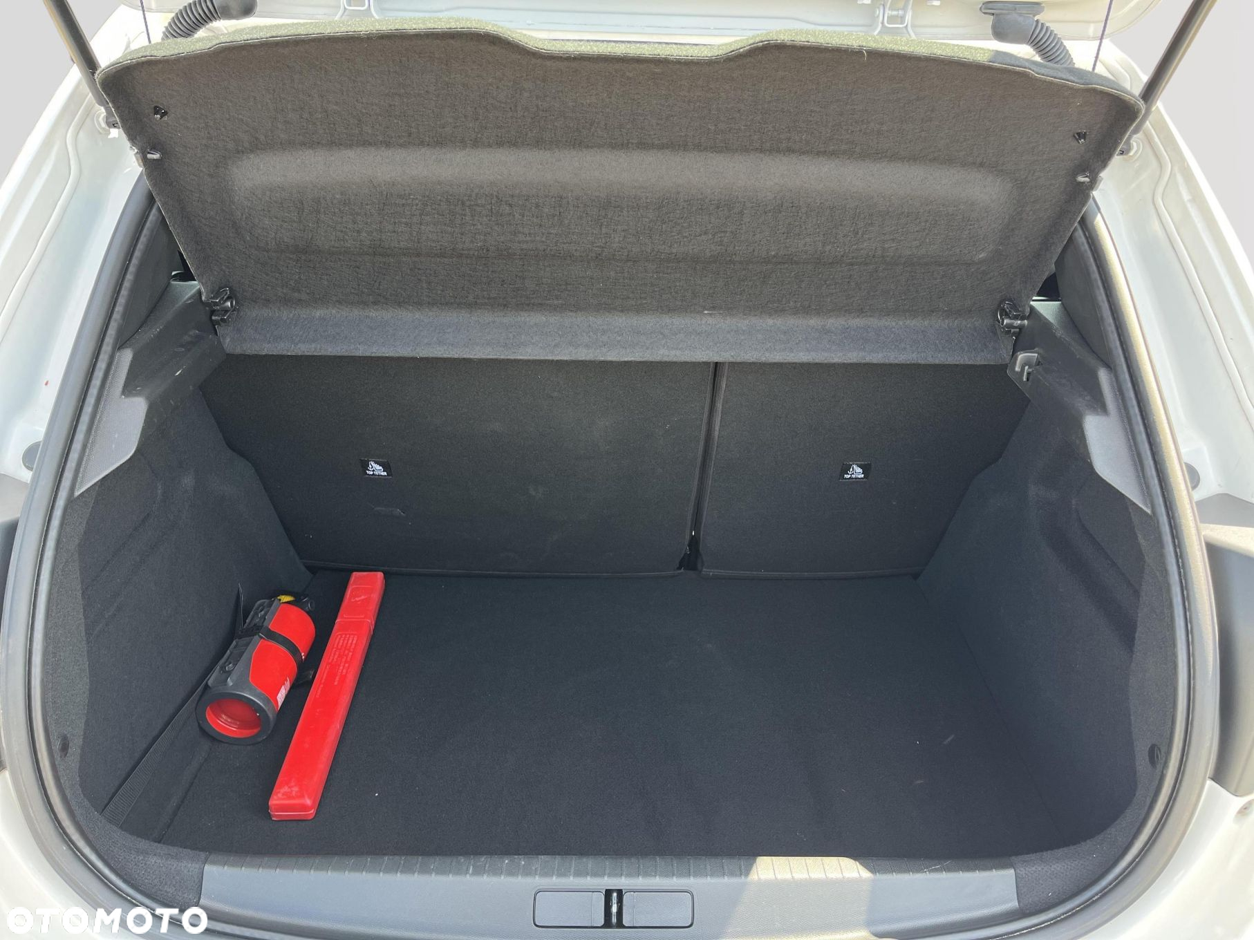 Peugeot 208 1.2 PureTech Active Pack S&S - 17