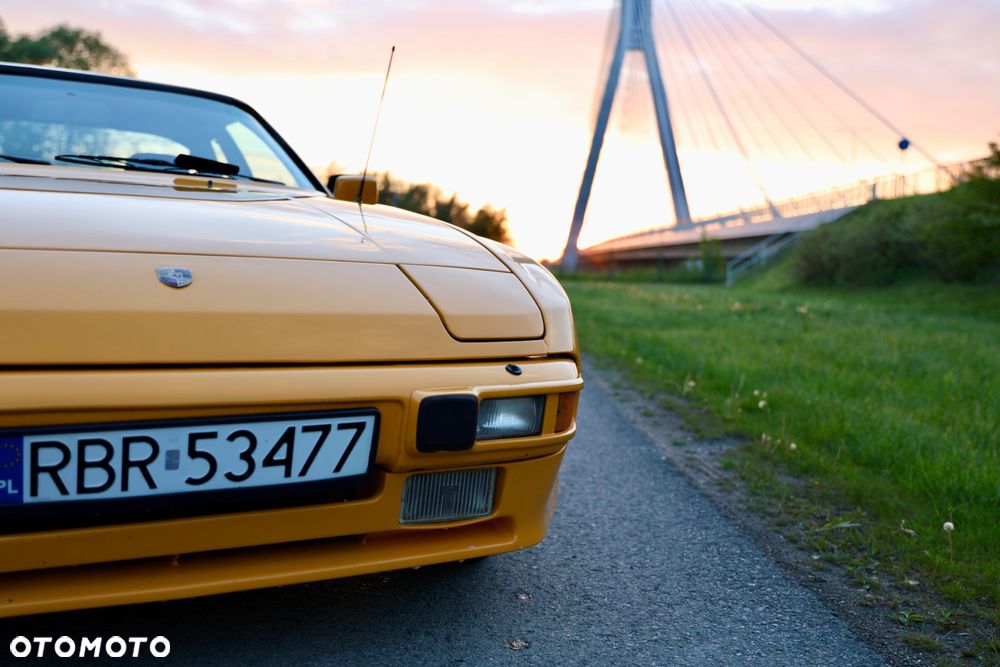 Porsche 944 - 9