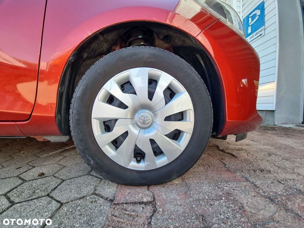 Toyota Yaris - 24