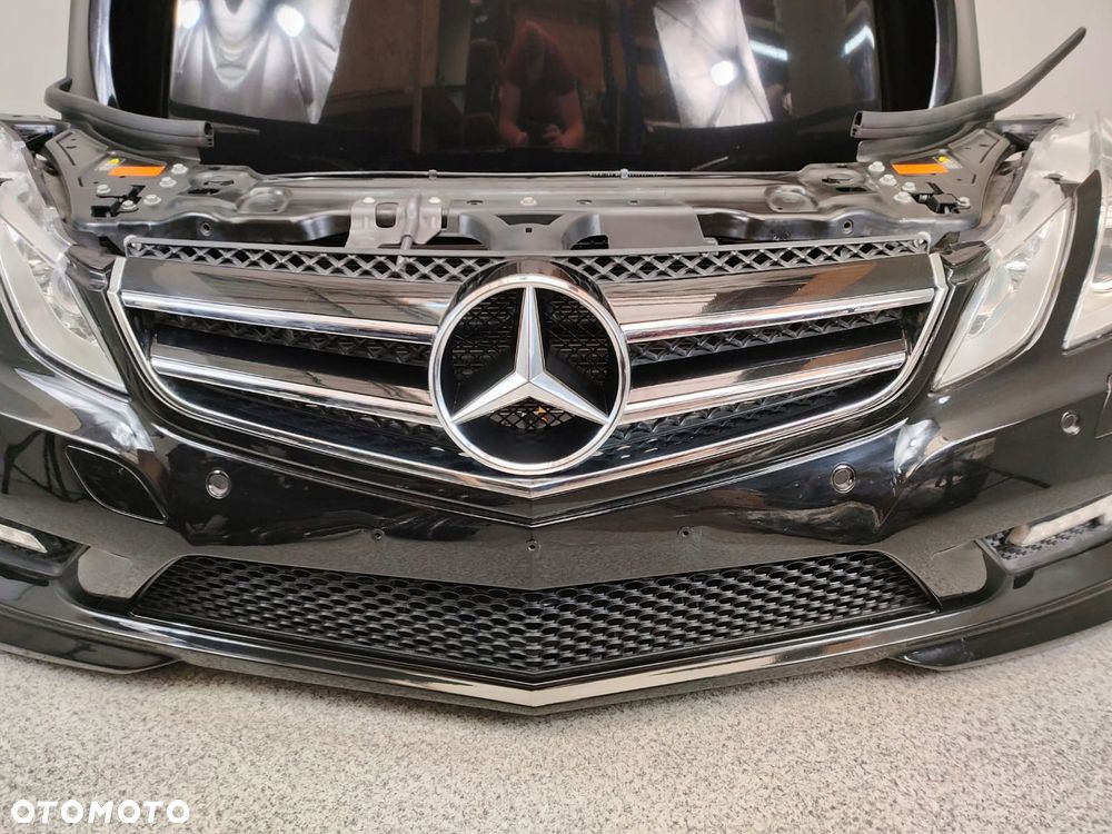 MERCEDES W207 AMG ZDERZAK WZMOCNIENIE CHŁODNICE LAMPY 197 - 6