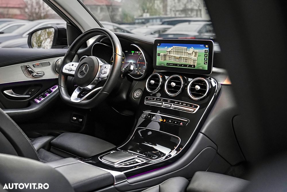 Mercedes-Benz GLC 300 e 4MATIC - 31