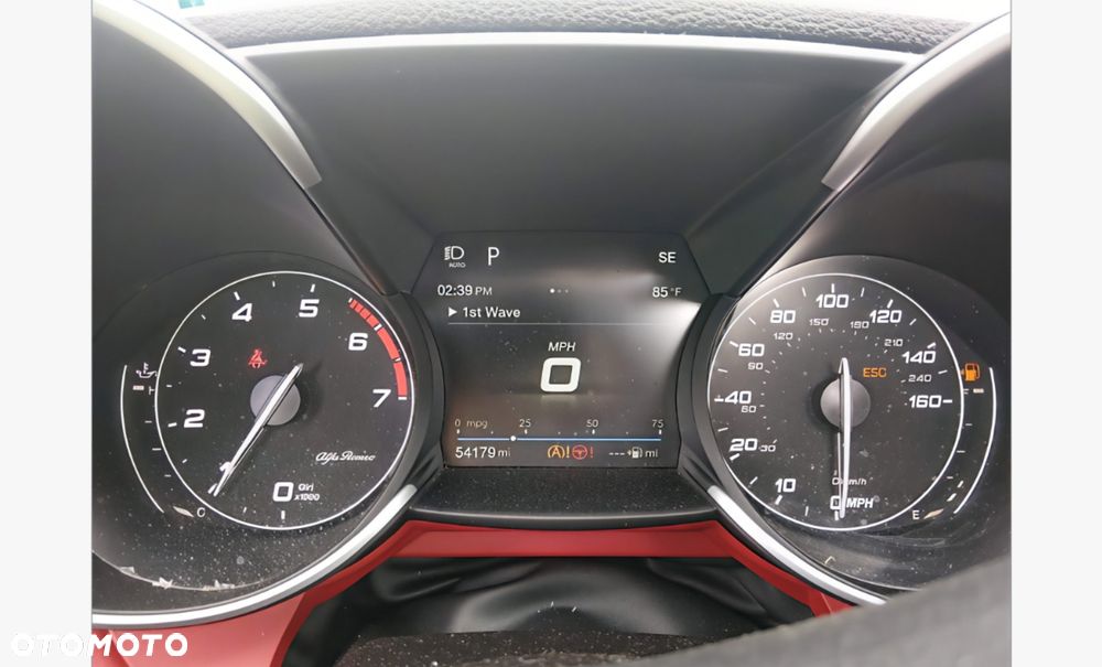 Alfa Romeo Giulia - 9