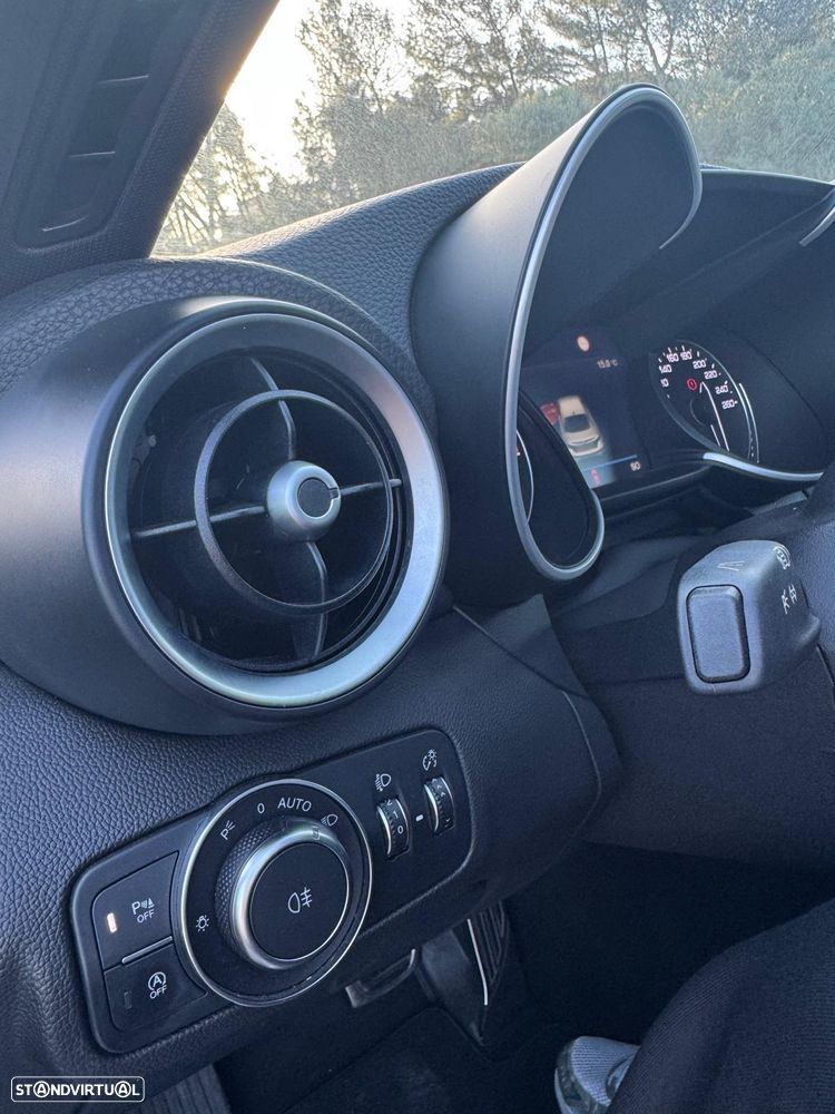 Alfa Romeo Giulia 2.2 D Sprint AT8 - 32