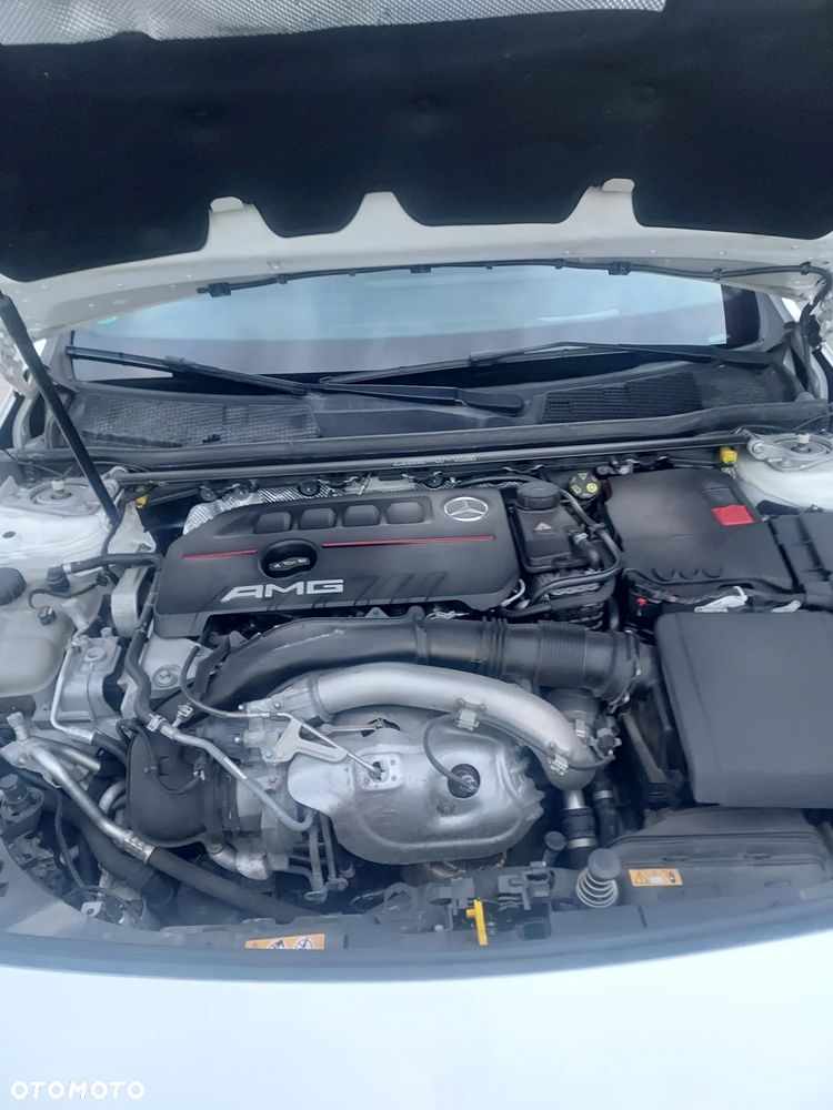 Mercedes-Benz CLA AMG 35 4-Matic 7G-DCT - 28