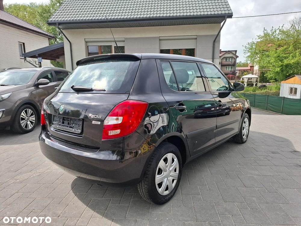 Skoda Fabia - 4