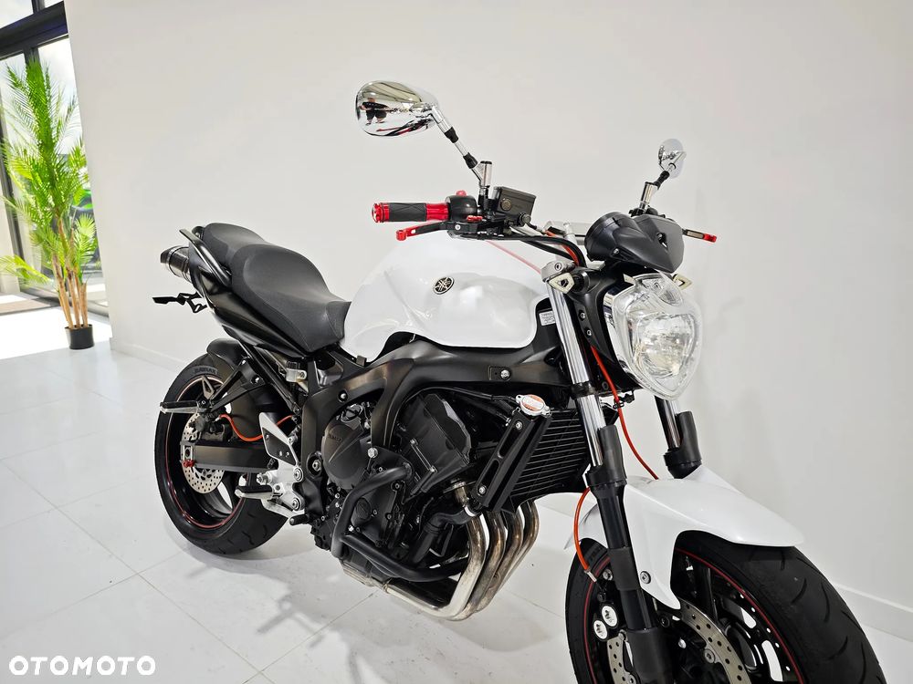 Yamaha FZ - 10