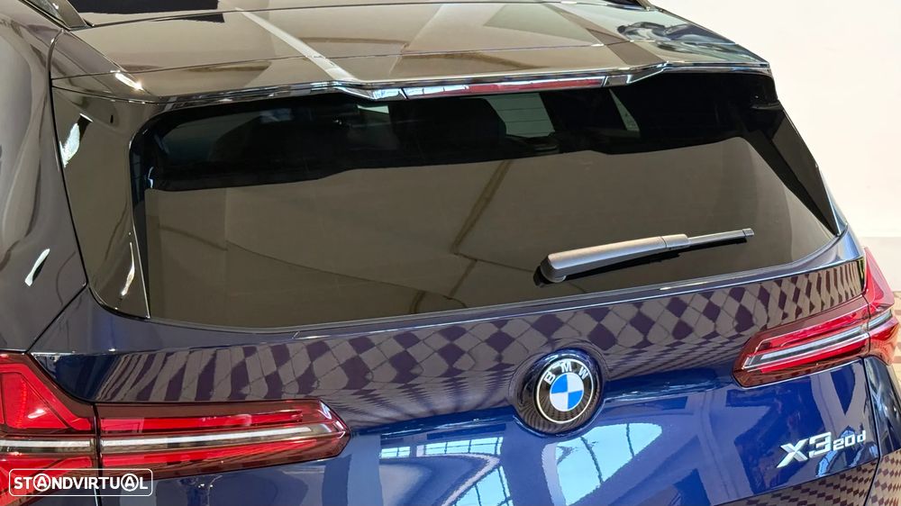 BMW X3 20 d xDrive Pack M Desportivo - 9