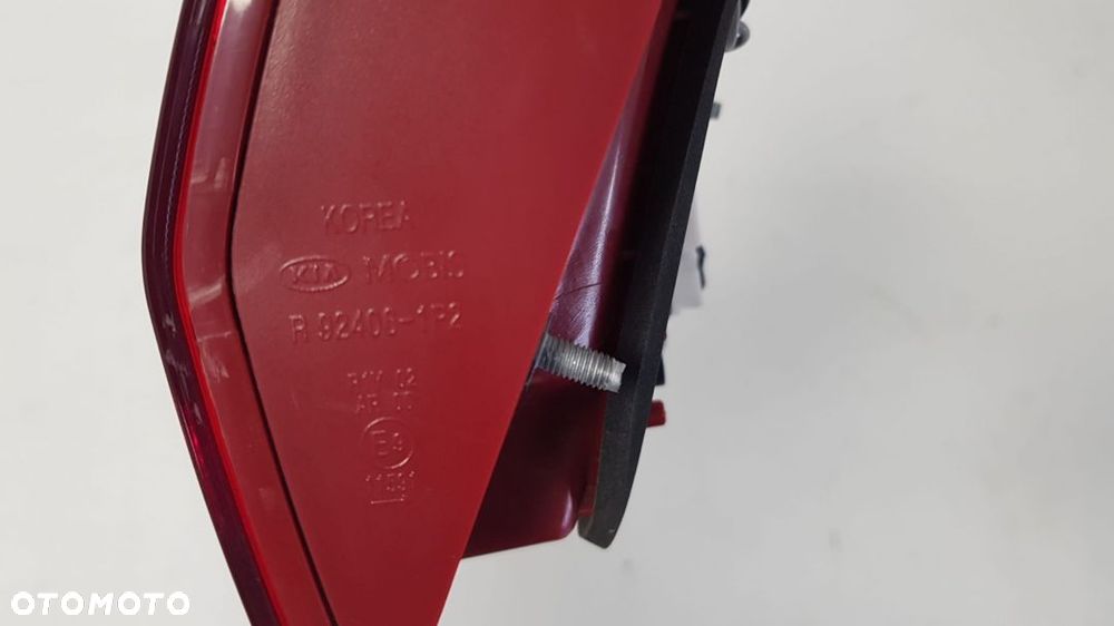 LAMPA TYLNA TYŁ LED PRAWA W KLAPĘ KIA VENGA LIFT 14-19 92406-1P200 - 4