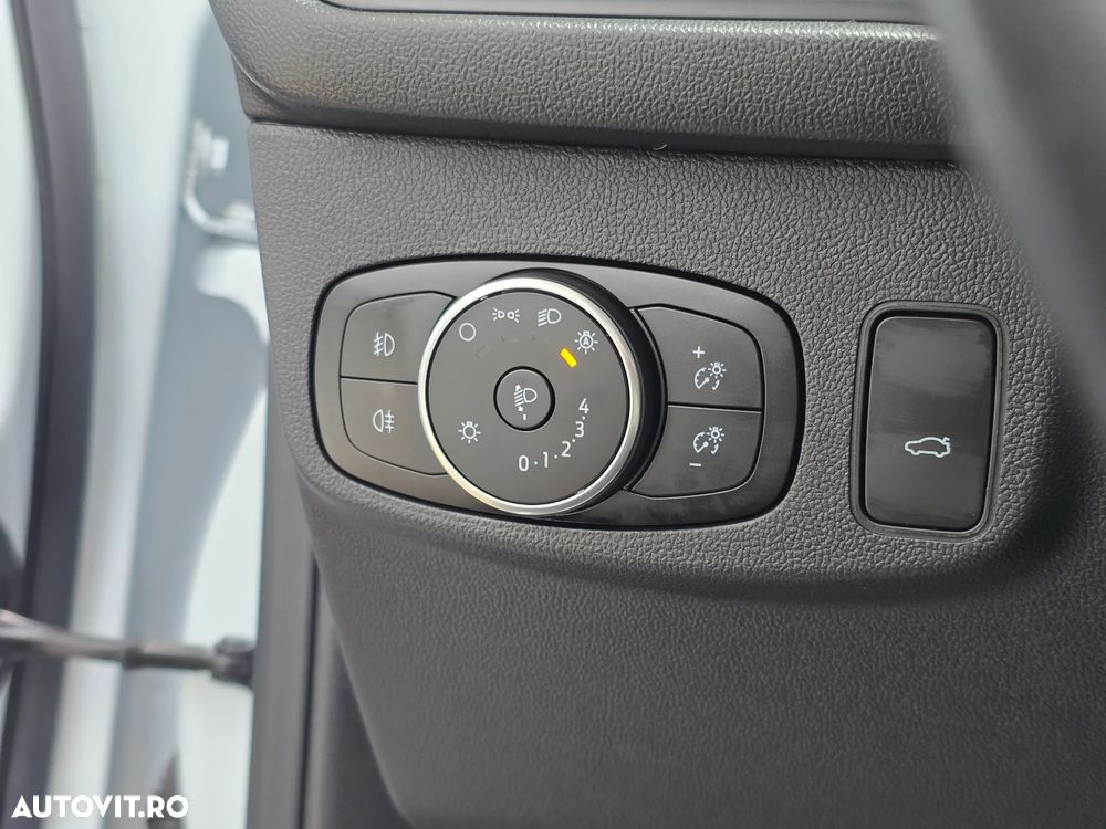 Ford Focus - 20