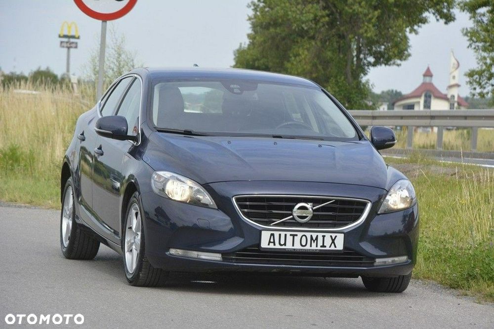 Volvo V40 D2 Powershift Momentum - 10