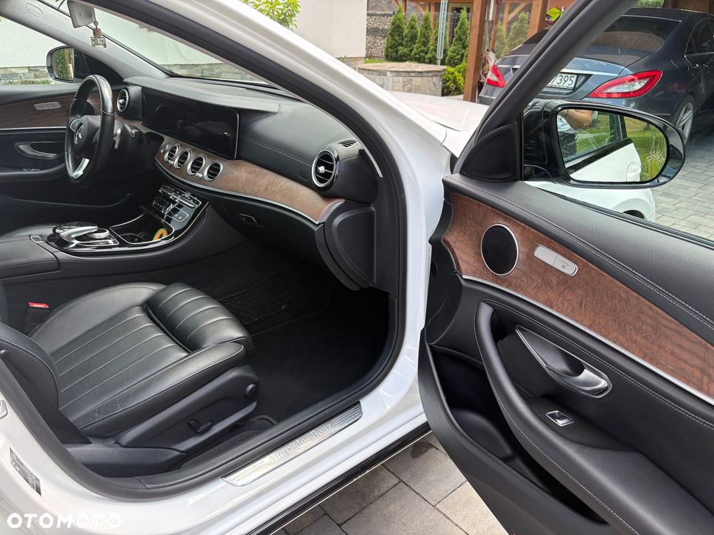 Mercedes-Benz Klasa E 220 d 9G-TRONIC AMG Line - 16