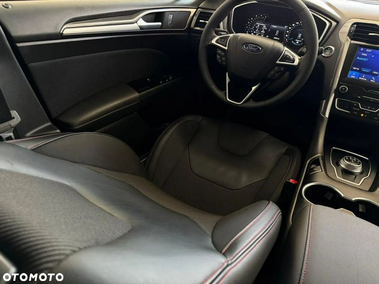 Ford Mondeo 2.0 EcoBlue ST-Line - 32