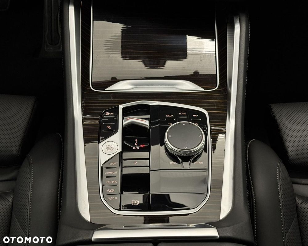 BMW X6 - 32