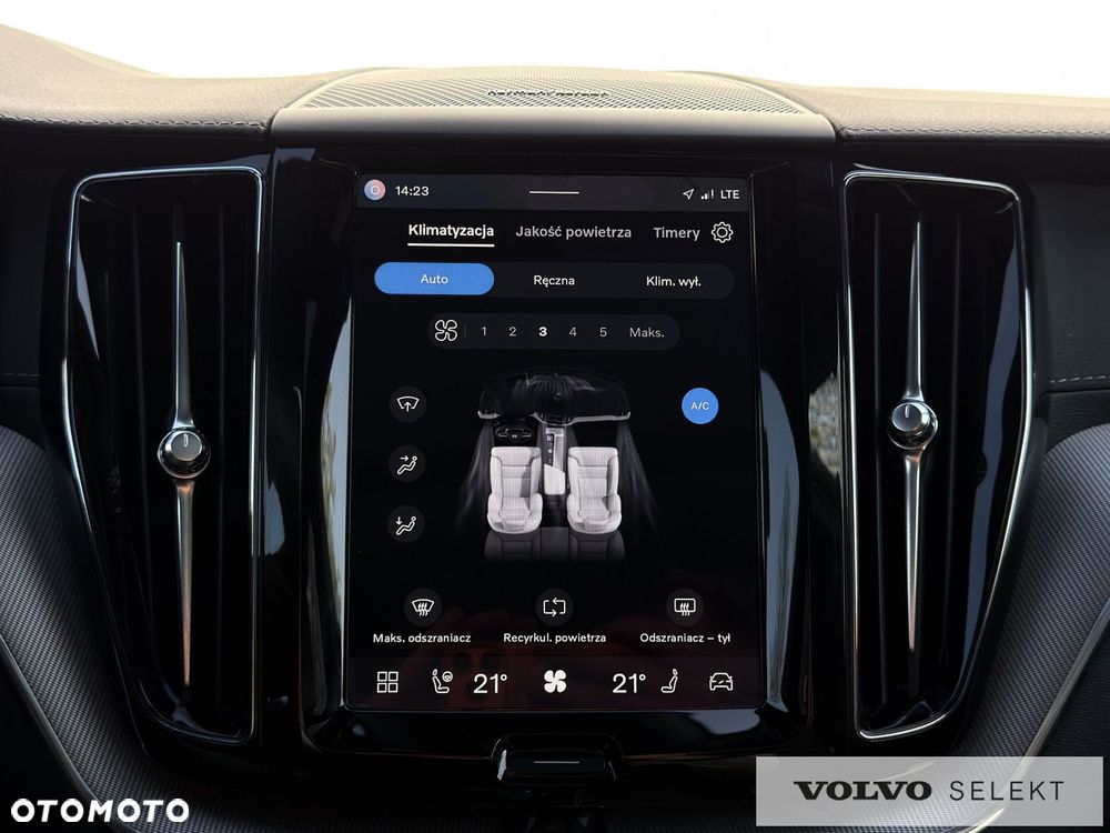Volvo XC 60 - 30