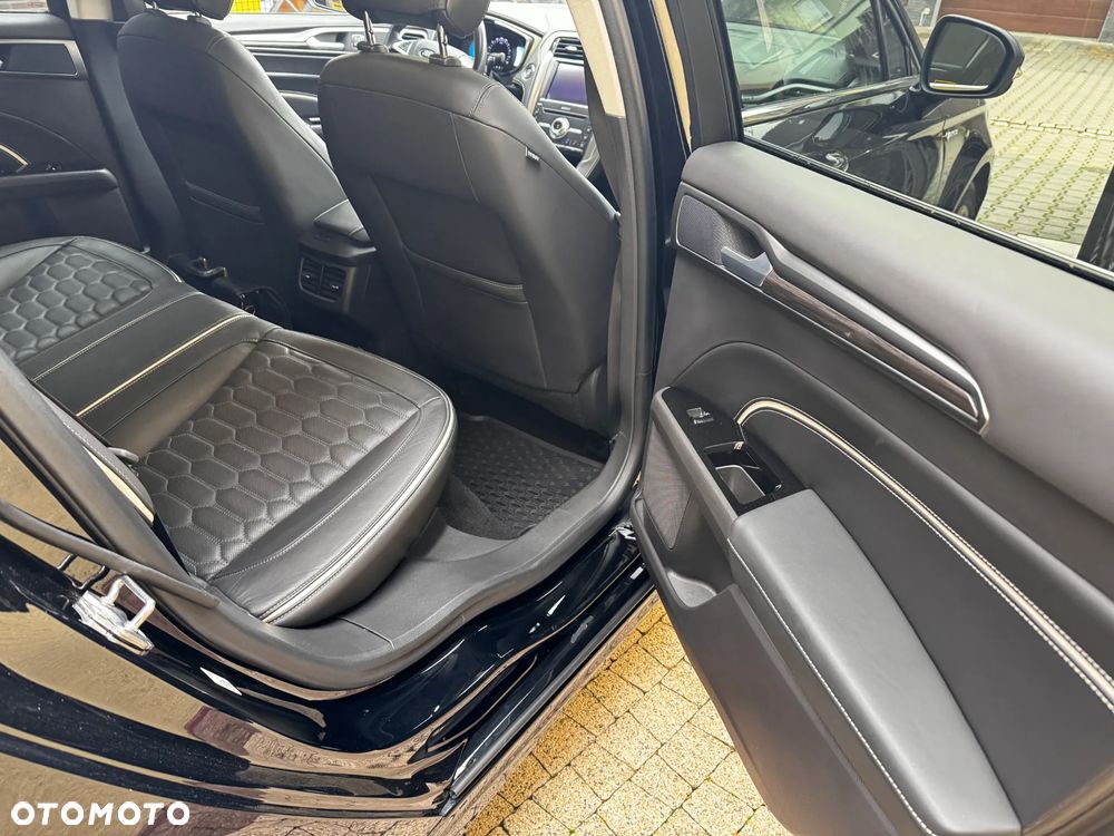 Ford Mondeo 2.0 Hybrid Vignale - 15