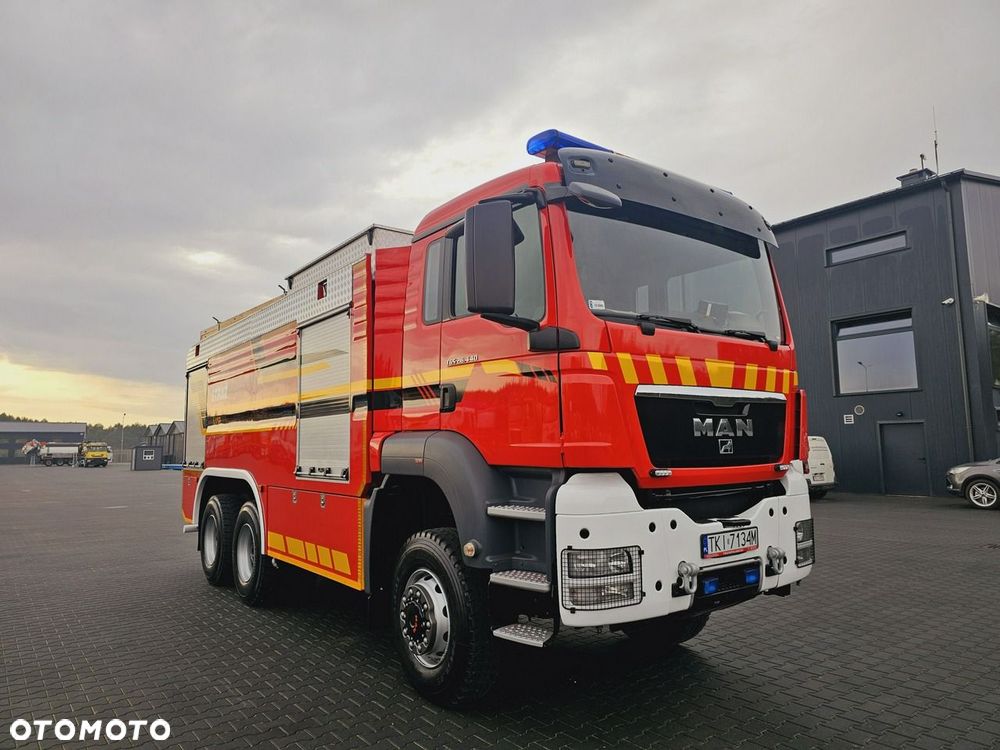 MAN TGS 26.440 6x6 9500 l woda + 950 piana Stolarczyk straż pożarna - 7