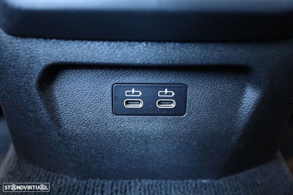 BMW 116 d Pack Desportivo M Auto - 23