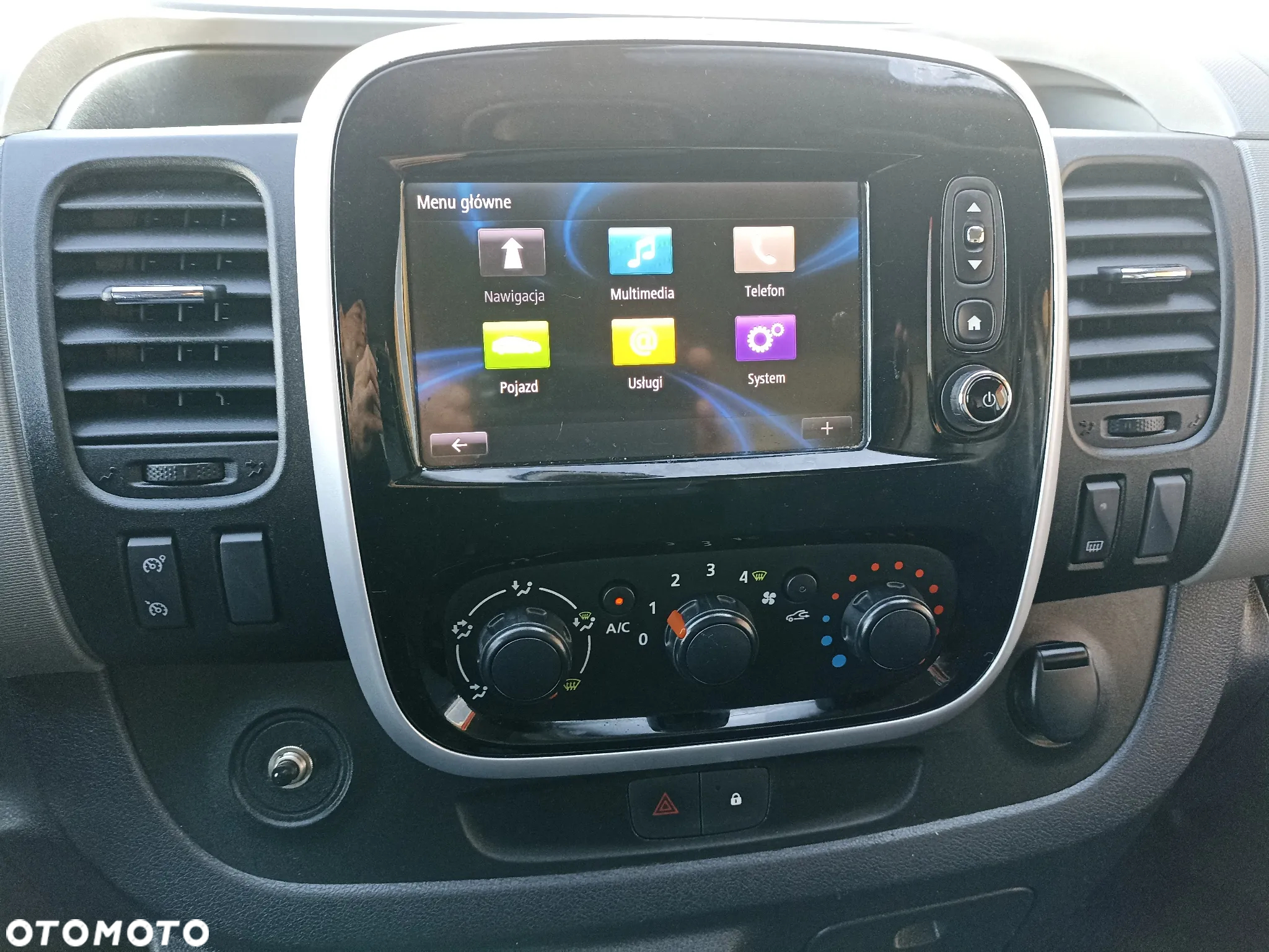 Renault TRAFIC - 13