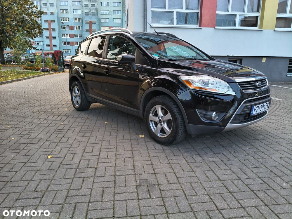 Ford Kuga 2.0 TDCi 2x4 Titanium - 36