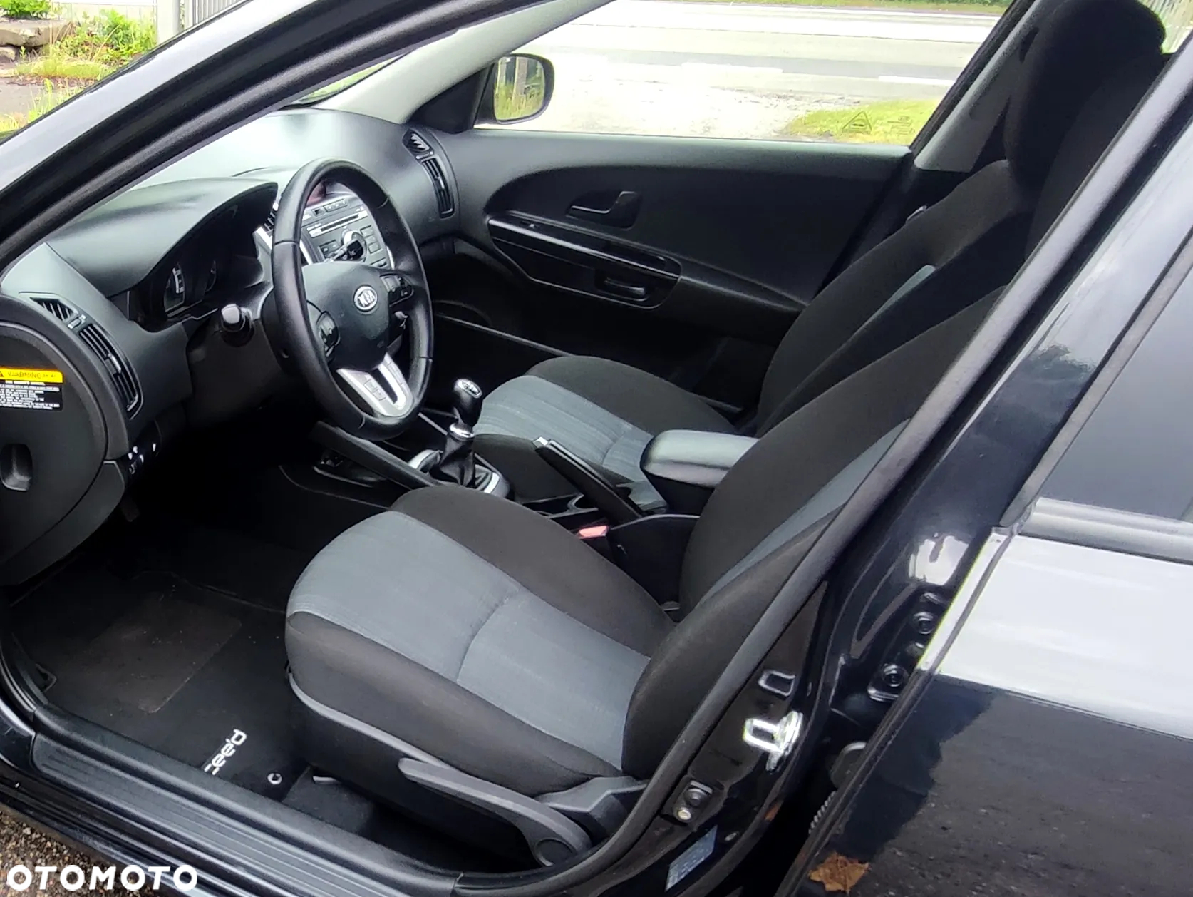 Kia Ceed 1.4 CVVT Attract - 26