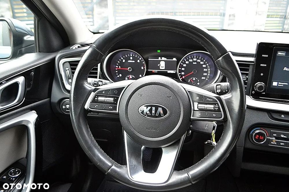 Kia XCeed 1.6 CRDi LAUNCH EDITION - 13