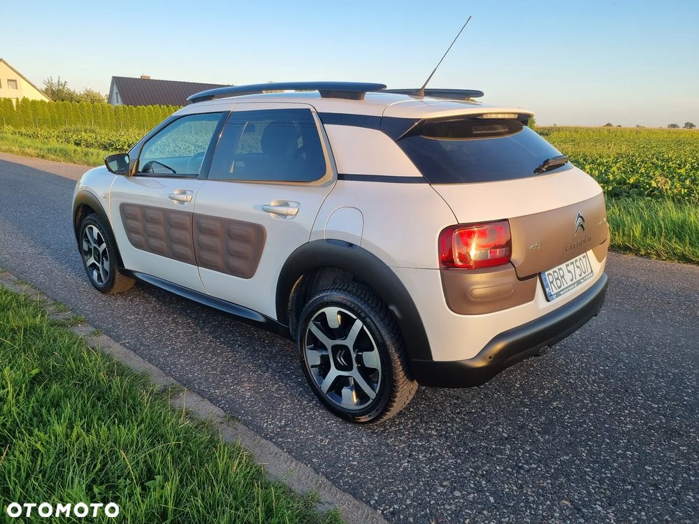 Citroën C4 Cactus 1.2 PureTech Shine S&S - 5