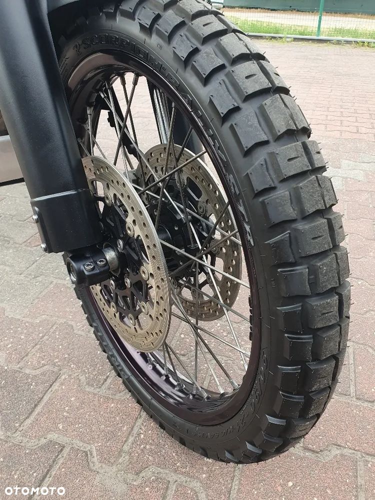 Triumph Tiger - 25