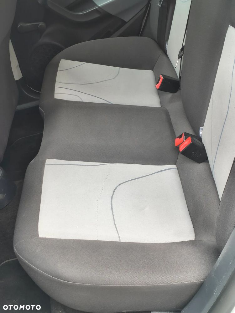 Seat Ibiza ST - 11