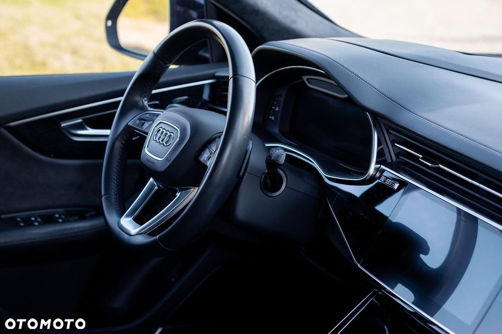 Audi Q8 55 TFSI quattro tiptronic - 10