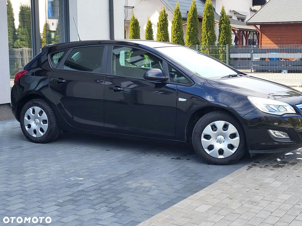 Opel Astra - 9