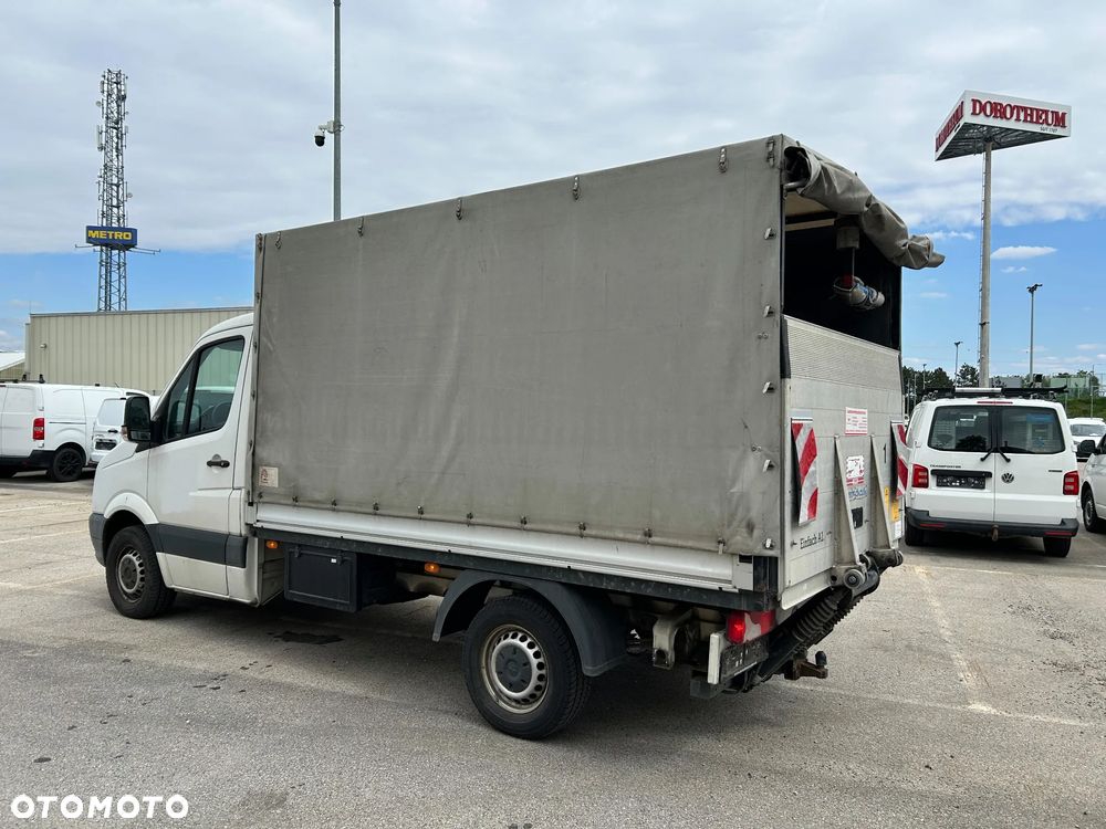 Volkswagen Crafter - 2